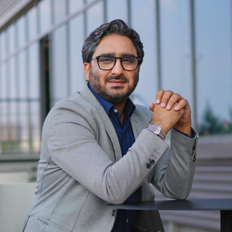 Dr. Vikas Prasad